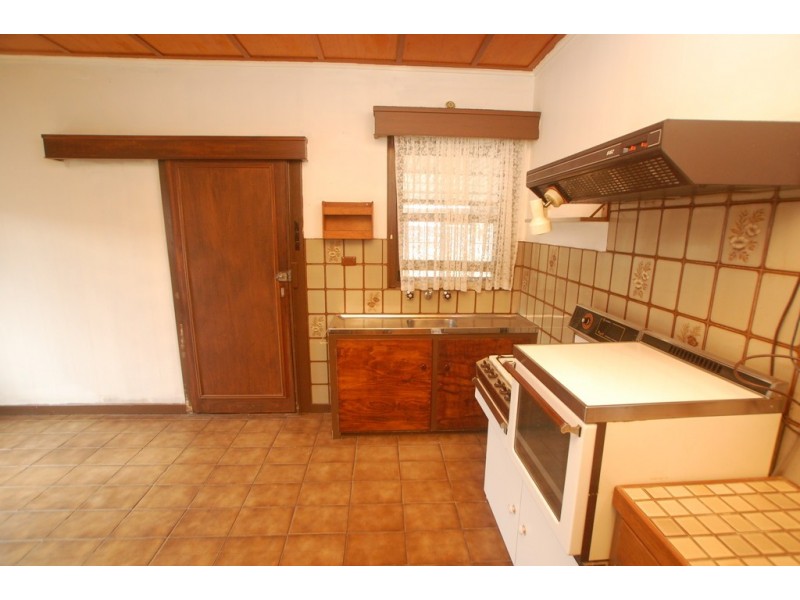 17 Scottish avenue, Clovelly Park SA 5042