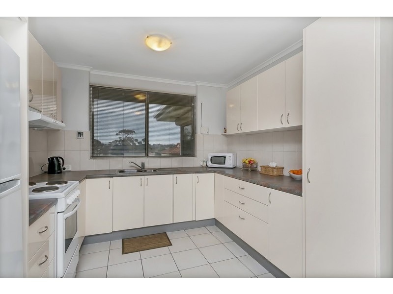 10 Pinchbeck Street, Morphett Vale SA 5162