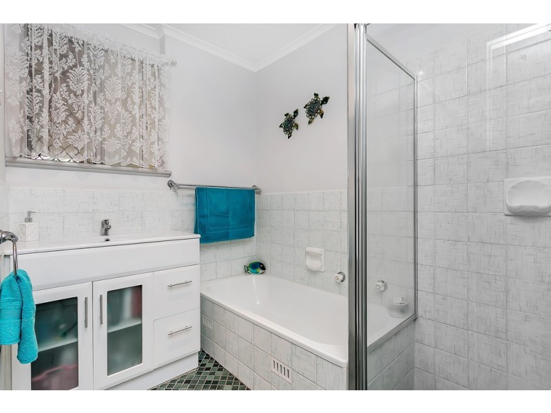 10 Pinchbeck Street, Morphett Vale SA 5162