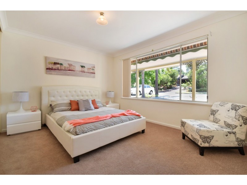 8 Mary Street, Happy Valley SA 5159