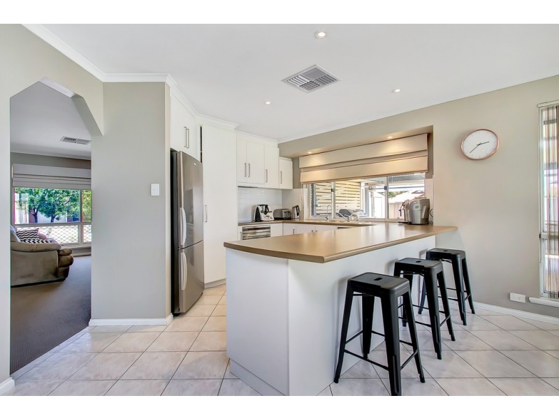 1 Cutlass Walk, Seaford Rise SA 5169