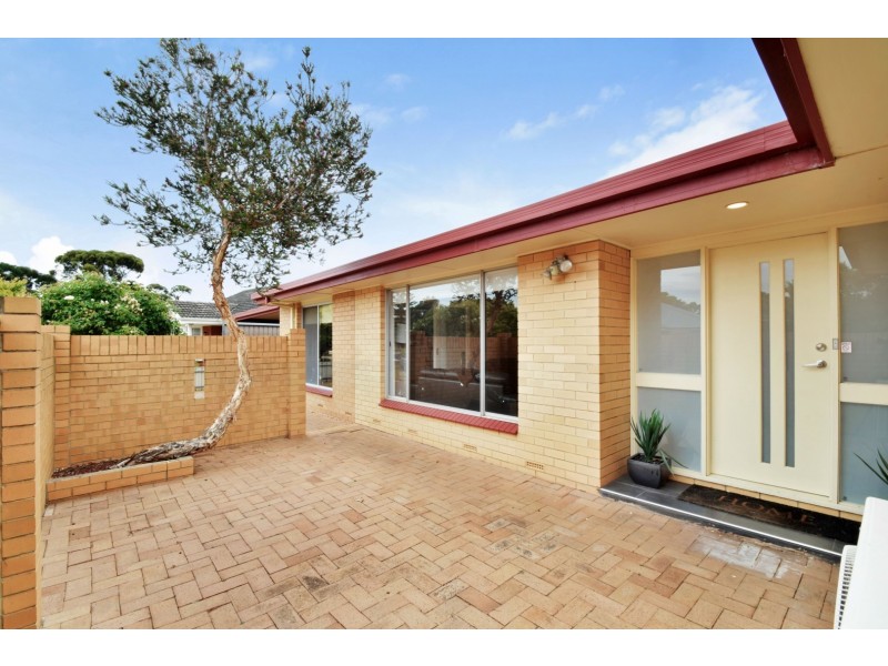 61 Kentwood Road, Morphett Vale SA 5162