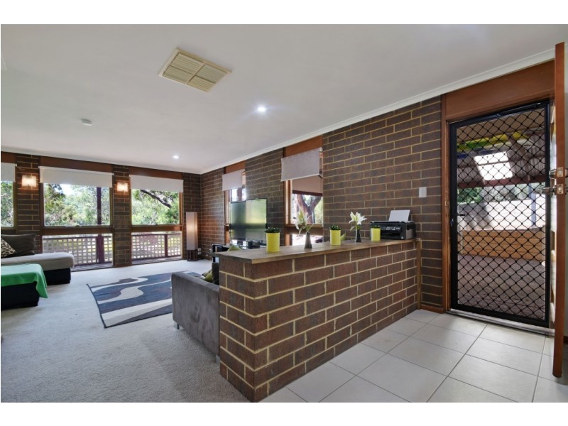 6 Meadowview Rise, Aberfoyle Park SA 5159