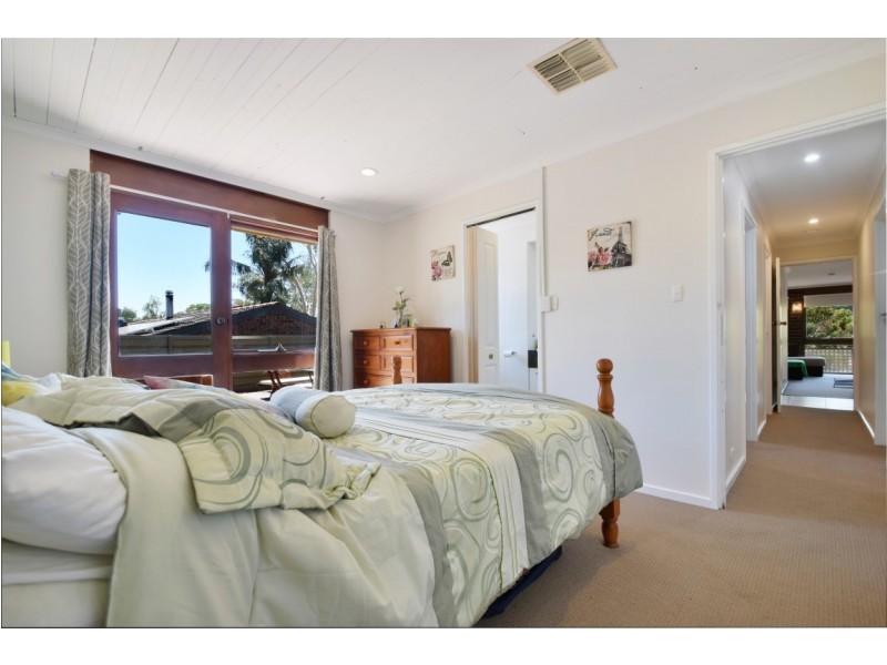 6 Meadowview Rise, Aberfoyle Park SA 5159