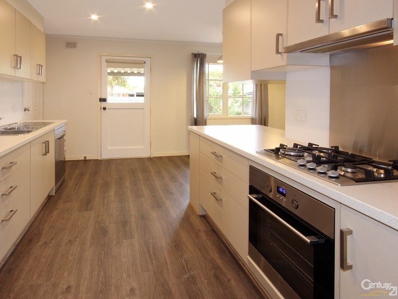 122 Richards Drive, Morphett Vale SA 5162