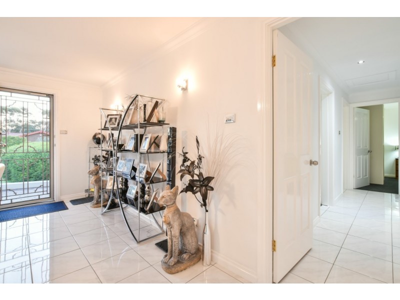 4 Rosemary Terrace, Morphett Vale SA 5162