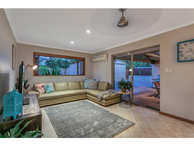 6 Driftwood Crescent, Seaford Rise SA 5169