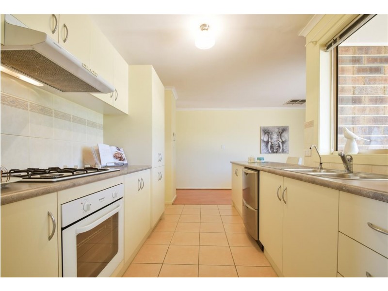 1 Summerhill Close, Reynella SA 5161