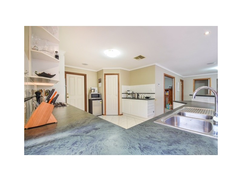 1 Nicholas Walk, Aberfoyle Park SA 5159