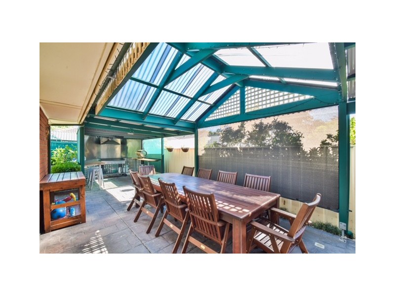 1 Nicholas Walk, Aberfoyle Park SA 5159