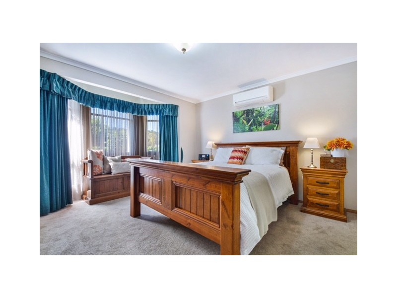 1 Nicholas Walk, Aberfoyle Park SA 5159