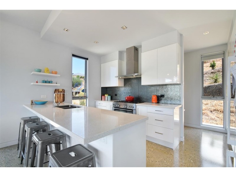 32 Charlson Rise, Happy Valley SA 5159
