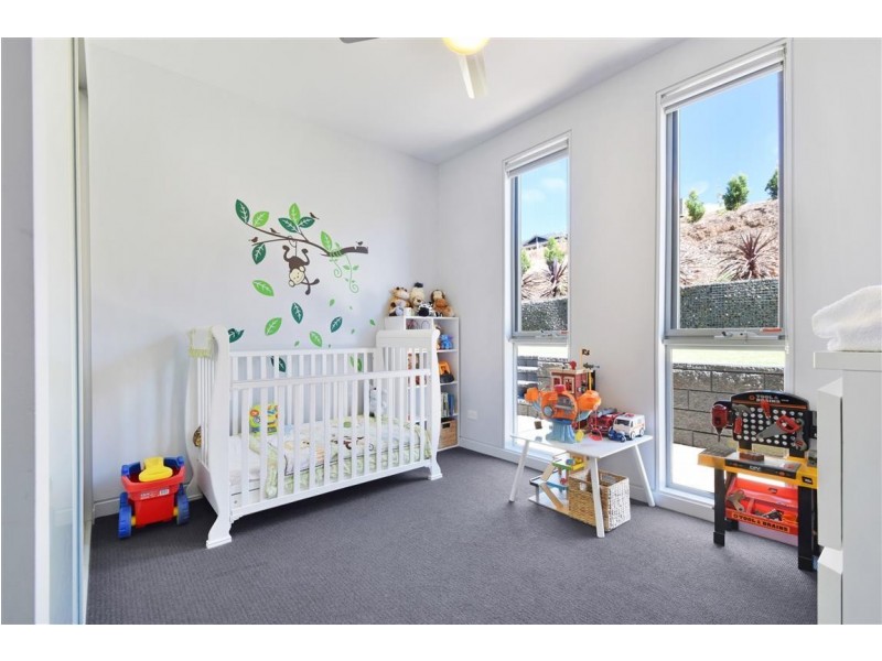 32 Charlson Rise, Happy Valley SA 5159