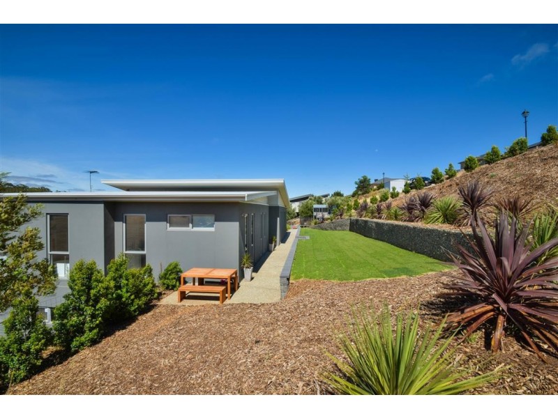 32 Charlson Rise, Happy Valley SA 5159