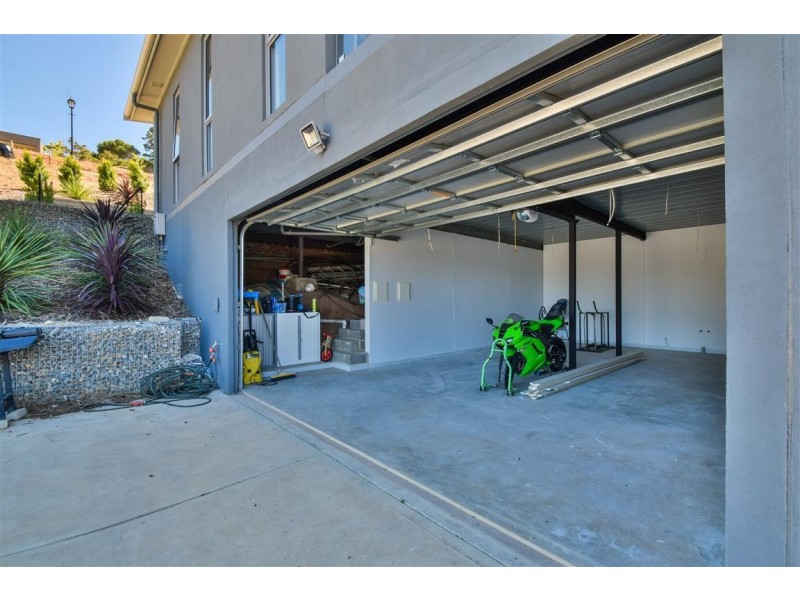 32 Charlson Rise, Happy Valley SA 5159