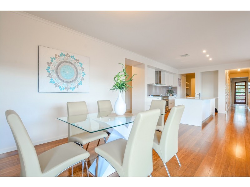 90 Highfield Drive, Craigburn Farm SA 5051