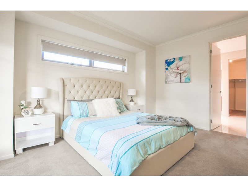 90 Highfield Drive, Craigburn Farm SA 5051