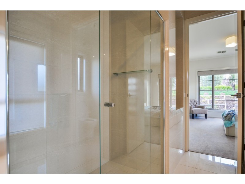 90 Highfield Drive, Craigburn Farm SA 5051