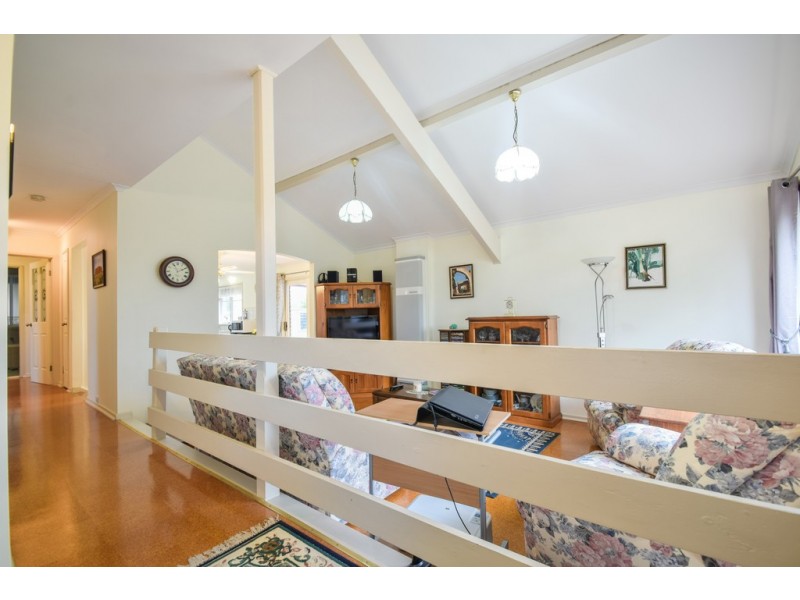 8 Tucker Court, Trott Park SA 5158