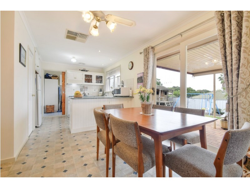 8 Tucker Court, Trott Park SA 5158
