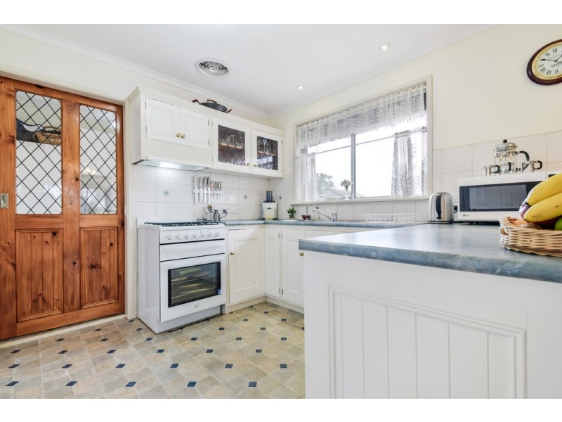 8 Tucker Court, Trott Park SA 5158