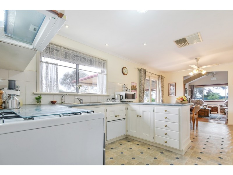 8 Tucker Court, Trott Park SA 5158