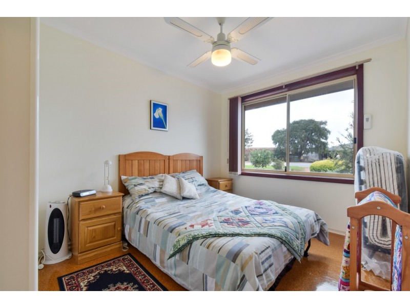 8 Tucker Court, Trott Park SA 5158