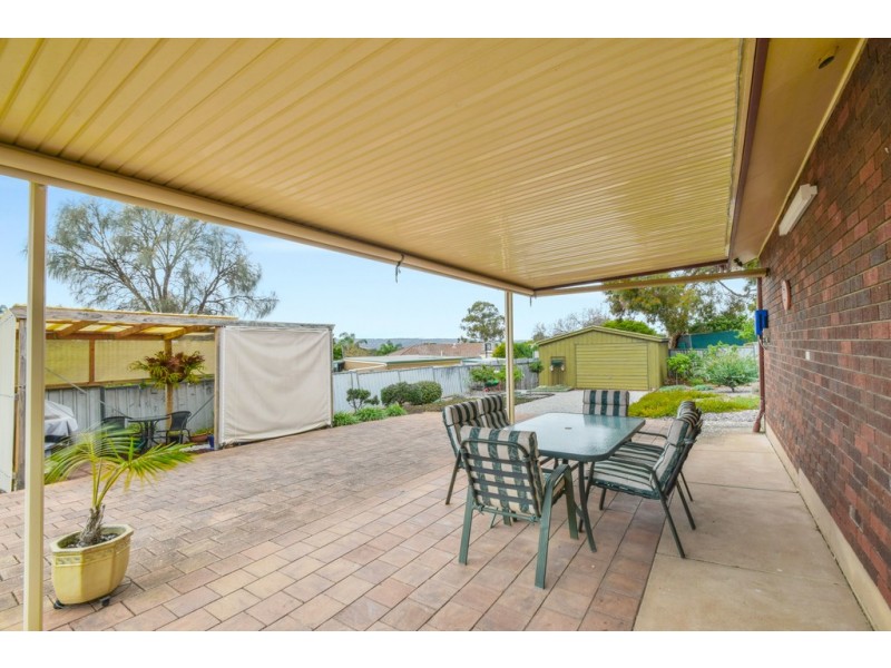 8 Tucker Court, Trott Park SA 5158