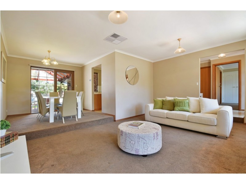 15 Horndale Drive, Happy Valley SA 5159