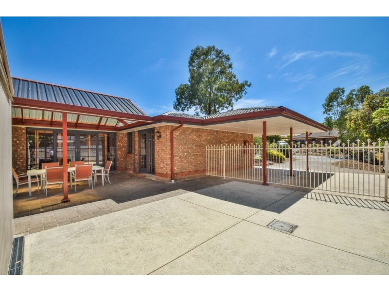 15 Horndale Drive, Happy Valley SA 5159