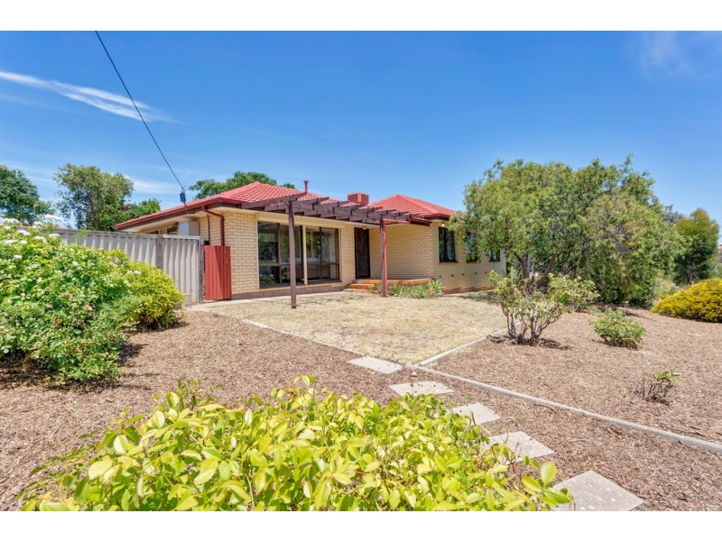 16 Parklands Crescent, Reynella SA 5161