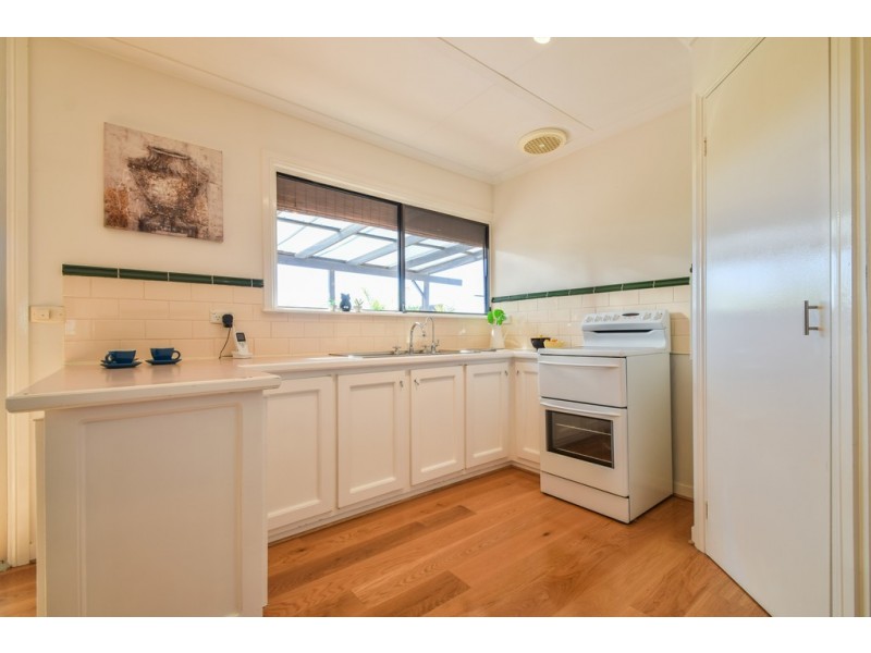 7 Domain Street, Moana SA 5169