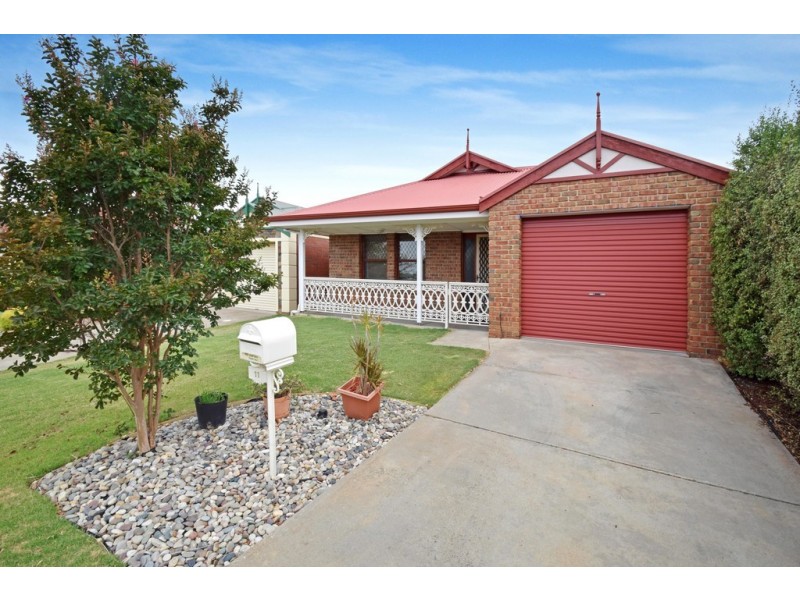11 Mildara Close, Woodcroft SA 5162