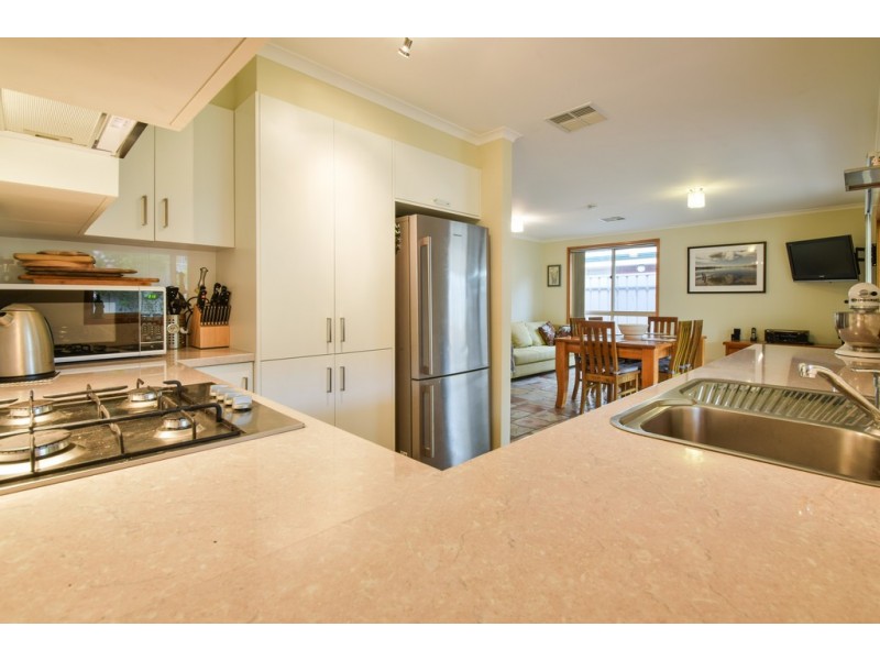 11 Mildara Close, Woodcroft SA 5162