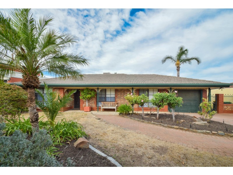 13 Lepena Crescent, Hallett Cove SA 5158