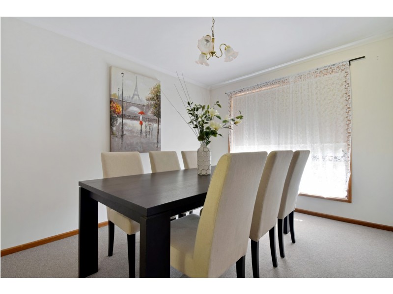 13 Lepena Crescent, Hallett Cove SA 5158