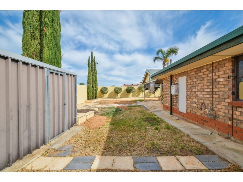 13 Lepena Crescent, Hallett Cove SA 5158