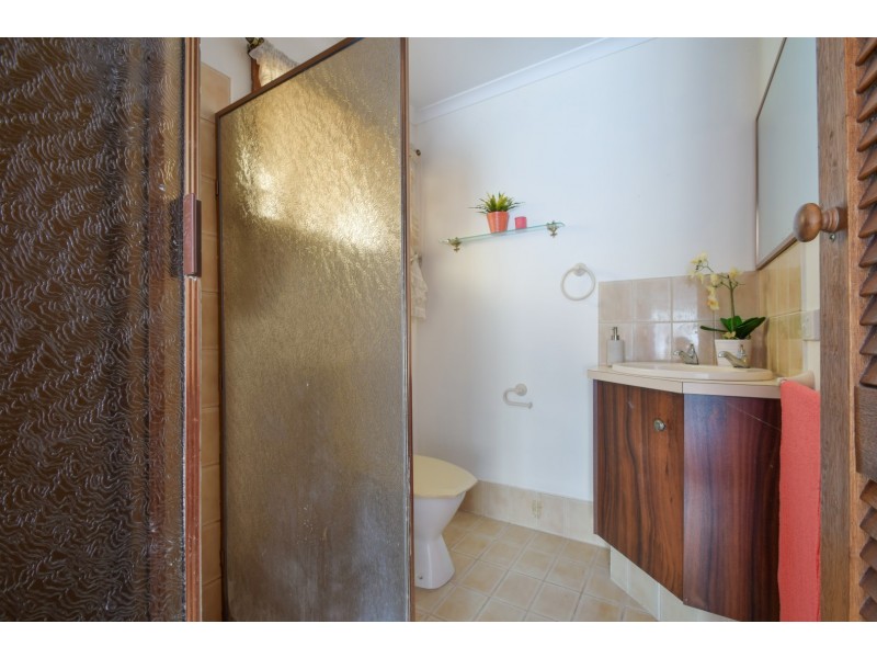 13 Lepena Crescent, Hallett Cove SA 5158