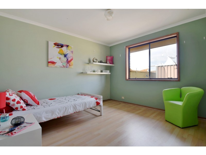 13 Lepena Crescent, Hallett Cove SA 5158