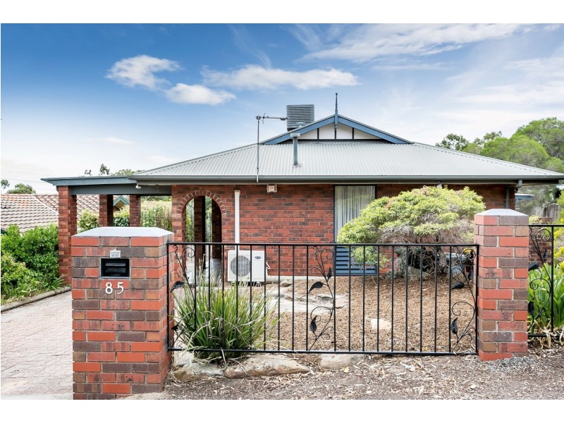 85 Black Road, Flagstaff Hill SA 5159