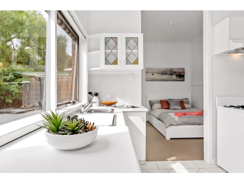 85 Black Road, Flagstaff Hill SA 5159