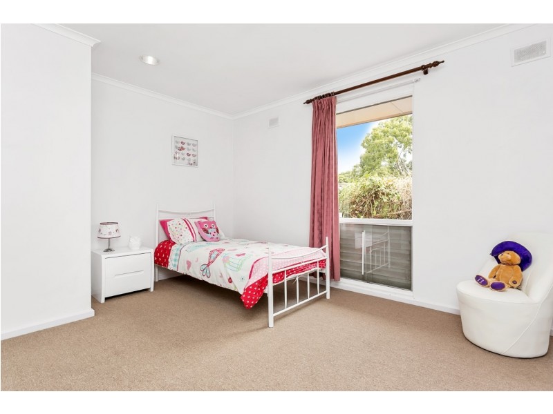 85 Black Road, Flagstaff Hill SA 5159