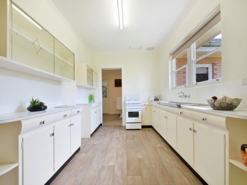 18 Laurence Street, South Plympton SA 5038