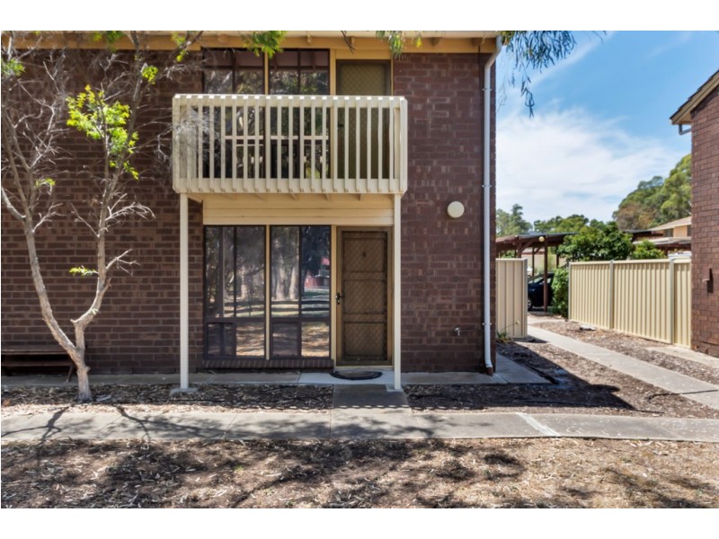 4/18 Windsor Ave, Clovelly Park SA 5042