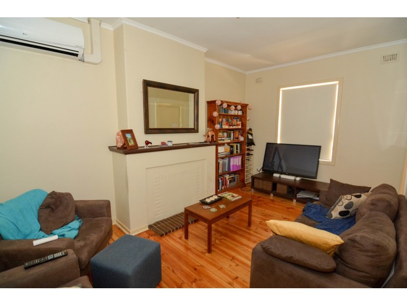 10 Danvers Grove, Woodville Gardens SA 5012