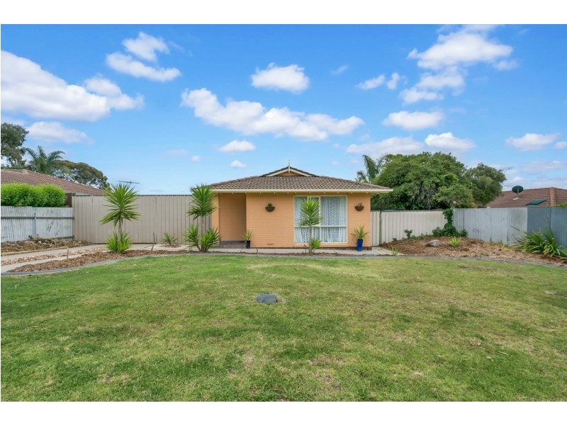 11 Ormiston Road, Morphett Vale SA 5162