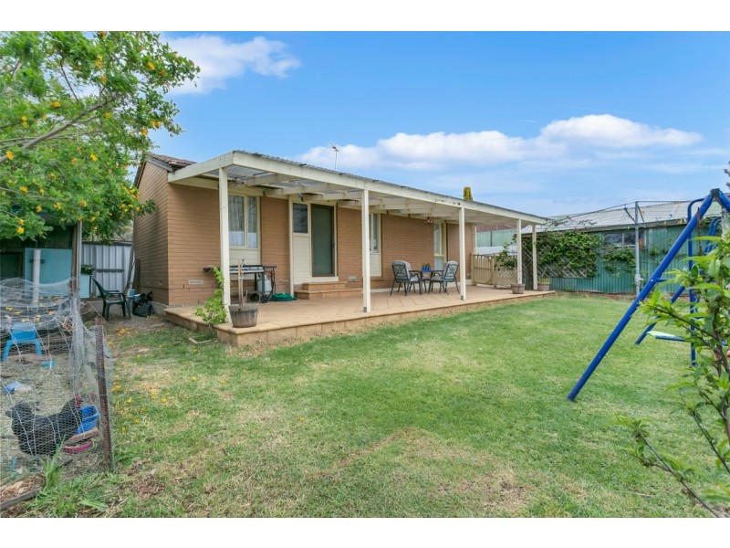 11 Ormiston Road, Morphett Vale SA 5162