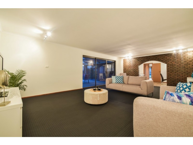 28 Alice Crescent, Morphett Vale SA 5162