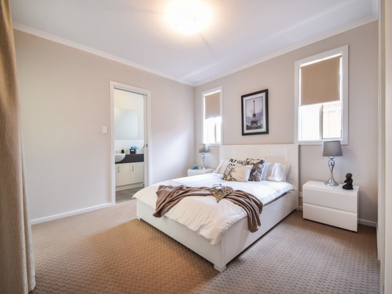 13 Keirana Avenue, Port Noarlunga SA 5167