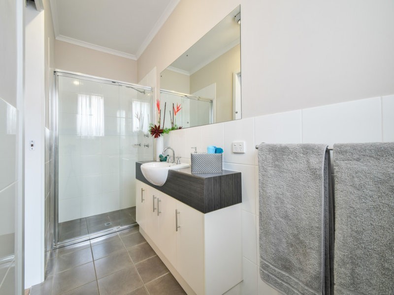 13 Keirana Avenue, Port Noarlunga SA 5167